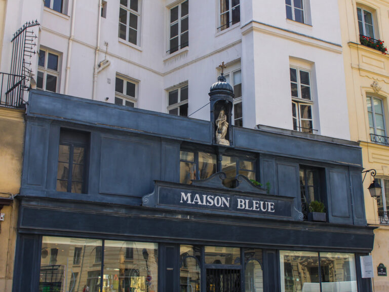 maison bleue
