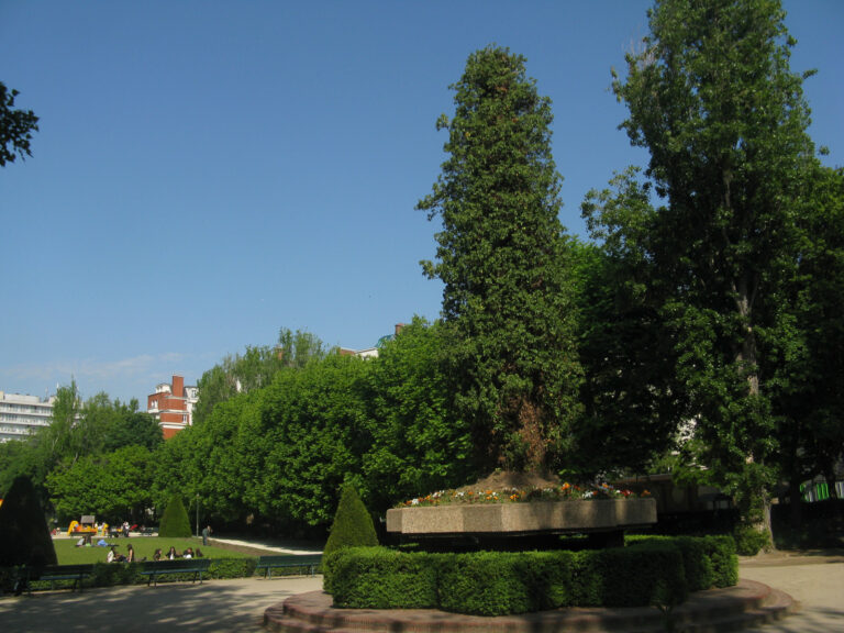 square sarah bernardht