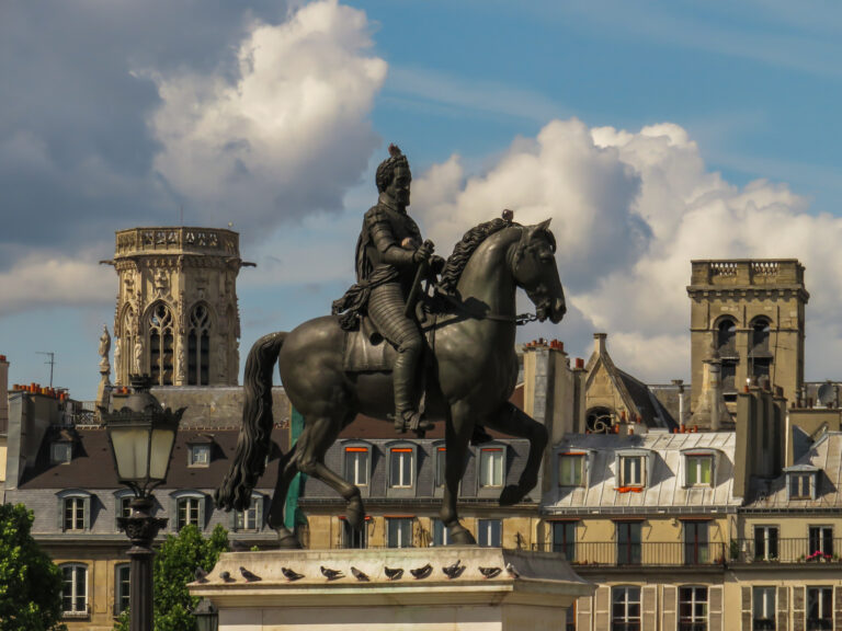 statue henri4